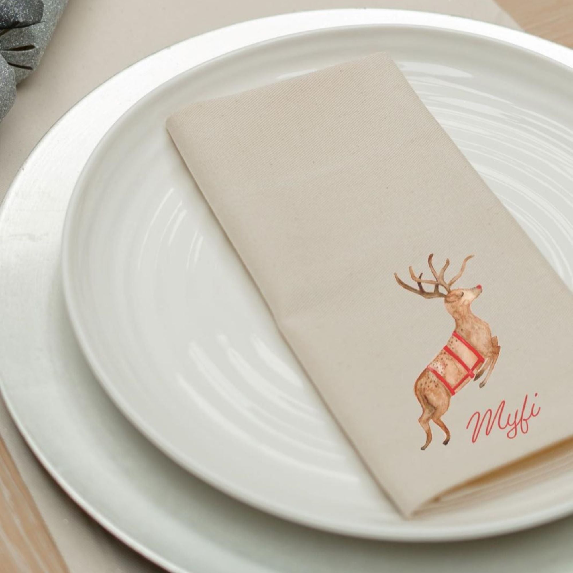 Personalised Reindeer Tableware Set, 4 Vintage Christmas Reindeer Napkins & Table Runner